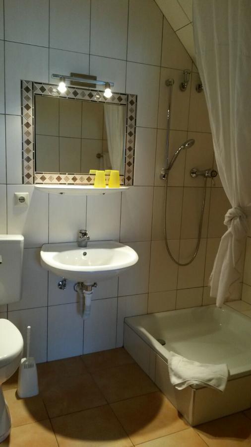 Hotel Gasthof Ratstube Kirchheim unter Teck Eksteriør bilde